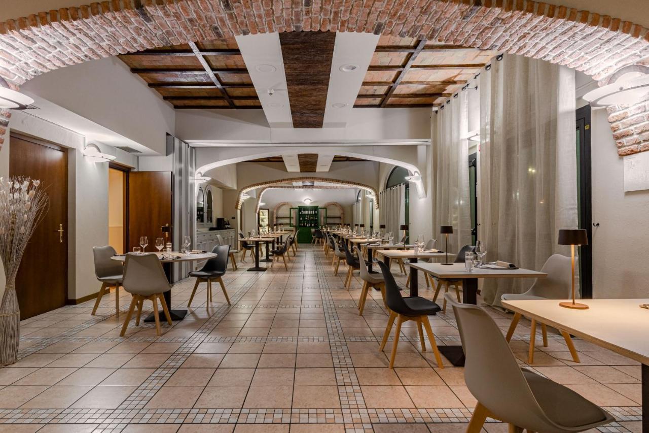 Hotel Ristorante Al Mulino By Lvg Hotel Collection Alessandria Exteriör bild